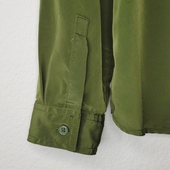 OLD NAVY Green Collared Long Roll Tab Sleeves Button Up Chest Pockets size M - Picture 13 of 16